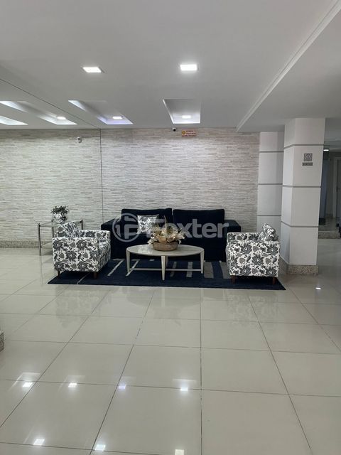 Image 32 - 970745