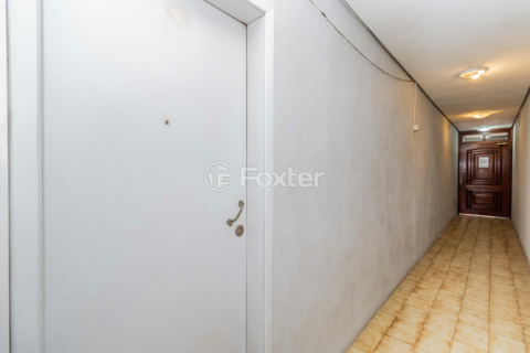 Image 21 - 967918