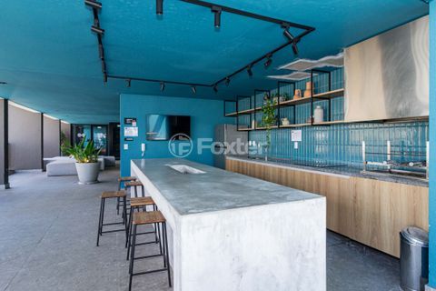 Image 21 - 943885