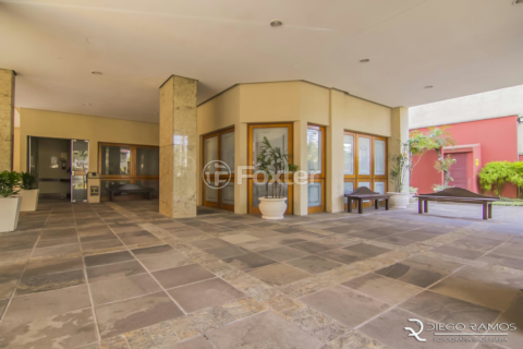 Image 35 - 995945