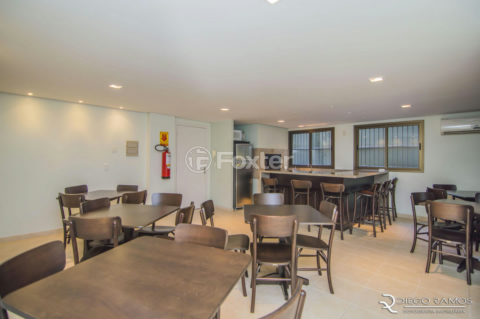Image 37 - 856676