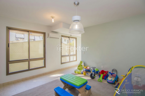 Image 31 - 856676