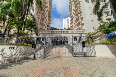 Image 26 - 997200