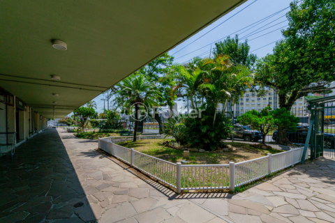 Image 47 - 212218