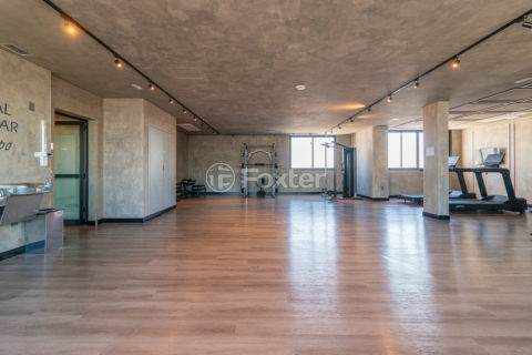 Image 21 - 1020257