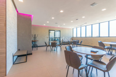 Image 35 - 1020257