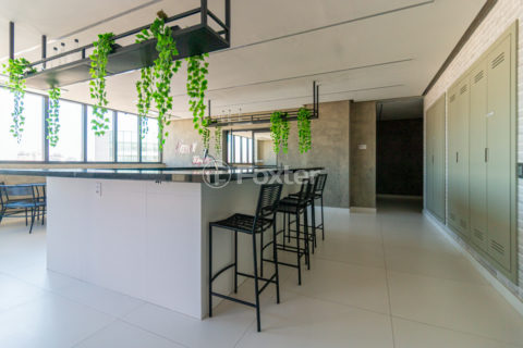 Image 28 - 1020257