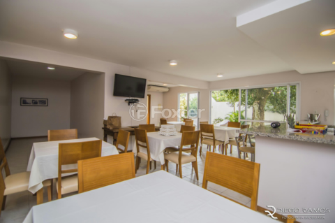 Image 29 - 1017805