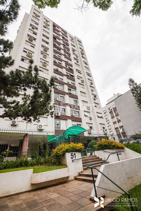 Image 16 - 1003985