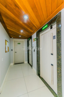 Image 30 - 878820