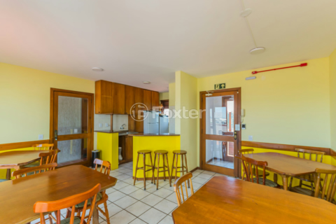 Image 31 - 878820