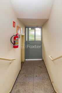 Image 31 - 932281