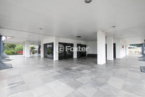 Image 15 - 994198