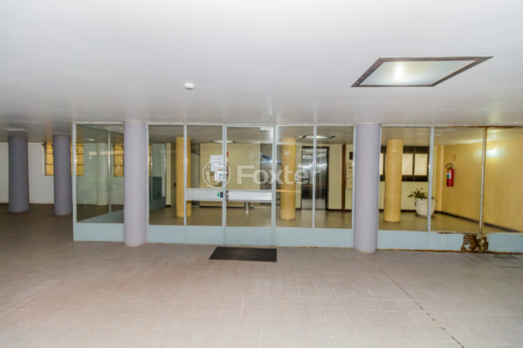 Image 30 - 869916
