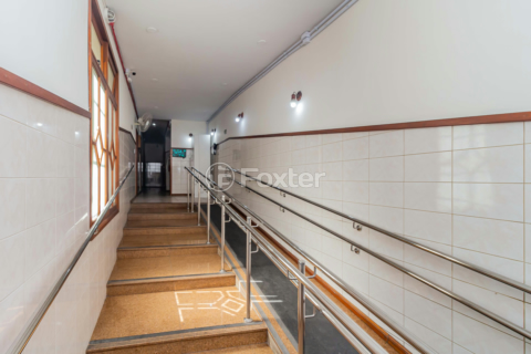 Image 41 - 983665