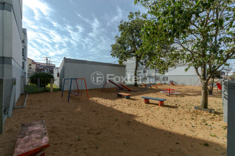Image 35 - 1010557