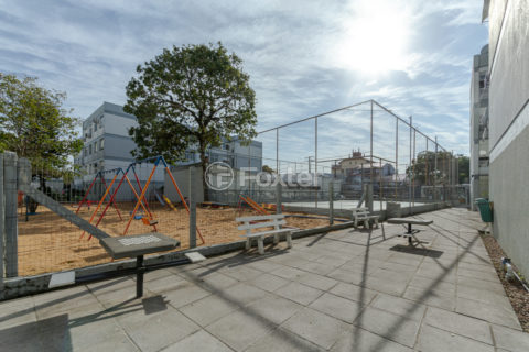 Image 34 - 1010557
