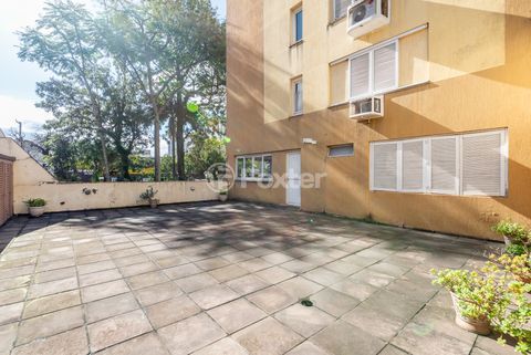 Image 34 - 979758