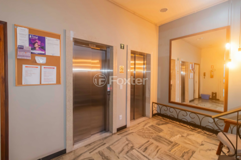 Image 31 - 951731