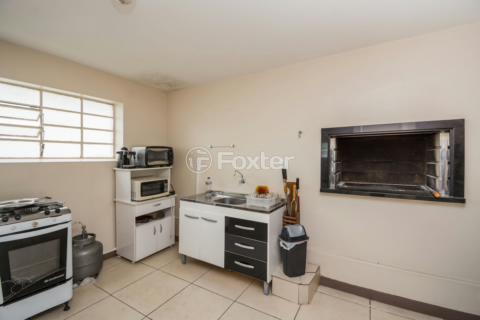 Image 37 - 930886