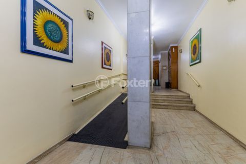 Image 27 - 959036