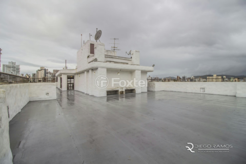 Image 44 - 879383