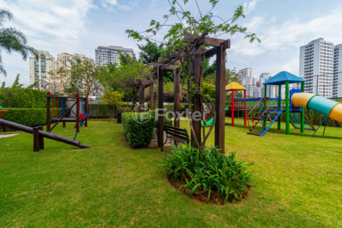Image 36 - 984246