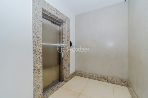 Image 8 - 1014670