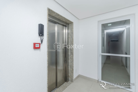 Image 34 - 304145