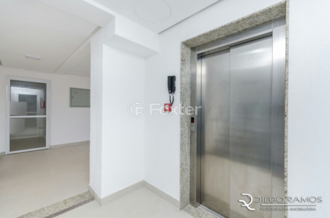 Image 35 - 304145