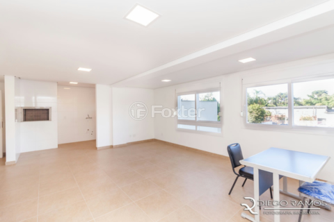 Image 32 - 999740
