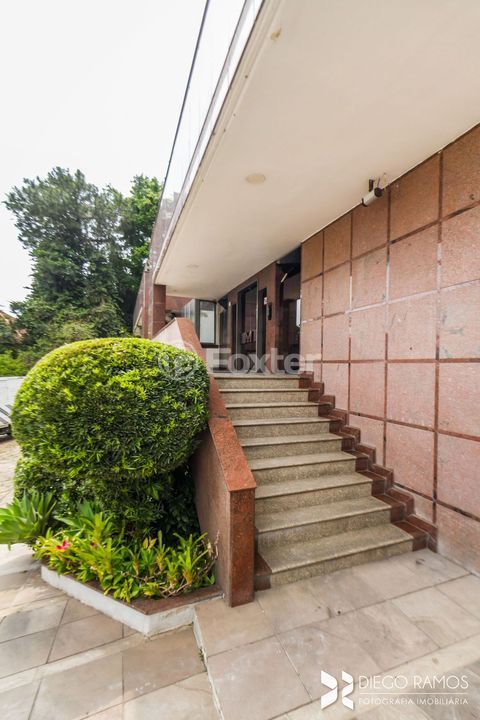 Image 42 - 591882
