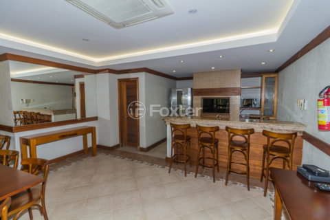 Image 41 - 1005699