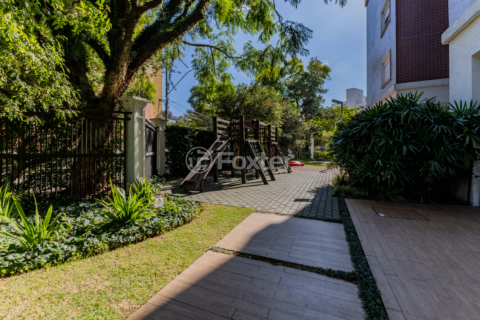 Image 63 - 984981