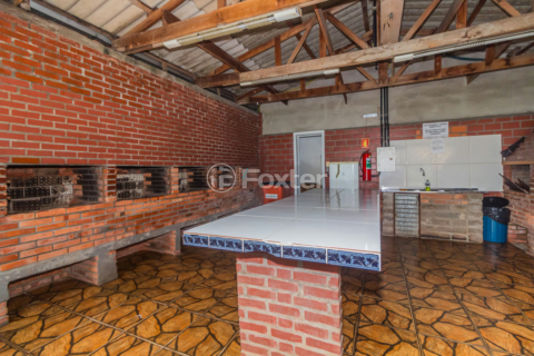 Image 34 - 879575