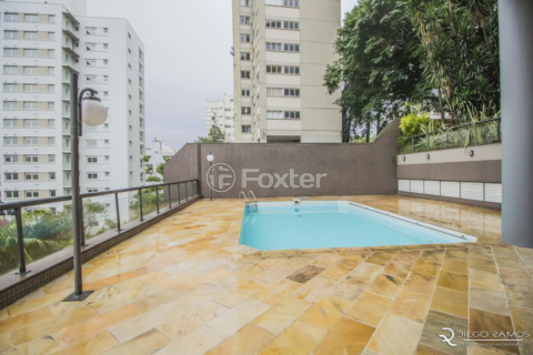 Image 39 - 879365