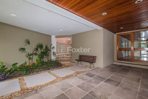 Image 30 - 337325