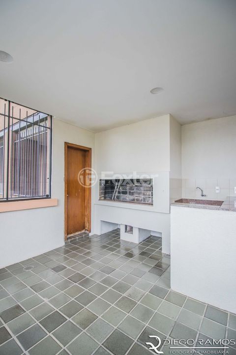 Image 33 - 1013570
