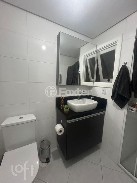 Image 2 - 1000018