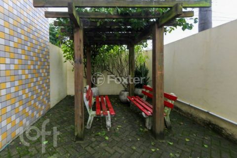 Image 36 - 1000034