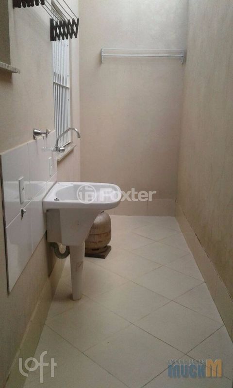 Image 4 - 1000079