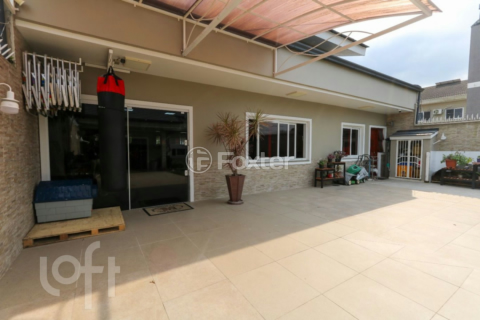 Image 16 - 1000144