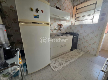 Image 4 - 1000146