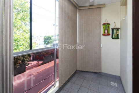 Image 2 - 1000147
