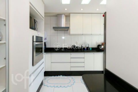 Image 31 - 1000152