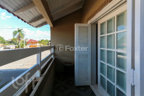 Image 35 - 1000166