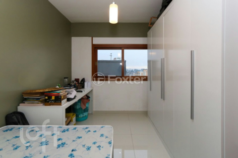 Image 11 - 1000169