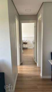 Image 4 - 1000172