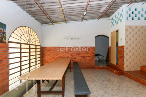 Image 30 - 1000191