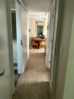 Image 6 - 1000275